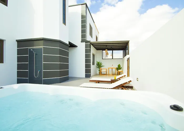 Casa Victoria - By Az * Playa Honda (Lanzarote)