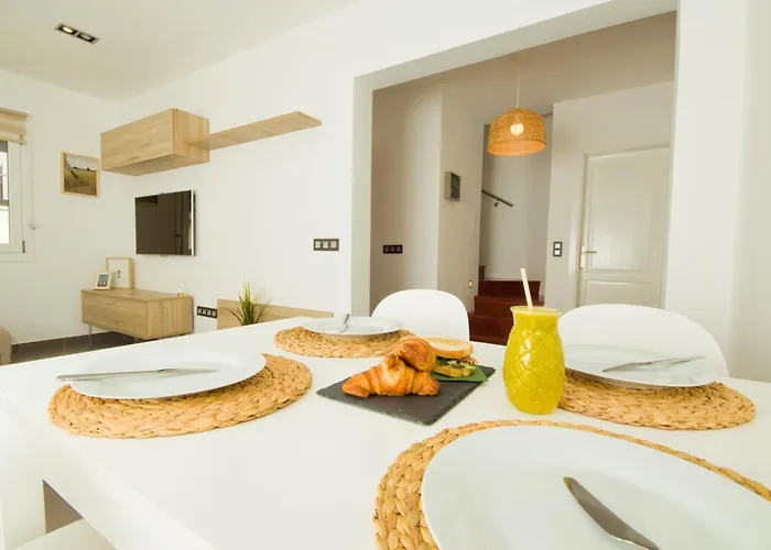 Casa Victoria - By Az Вилла *